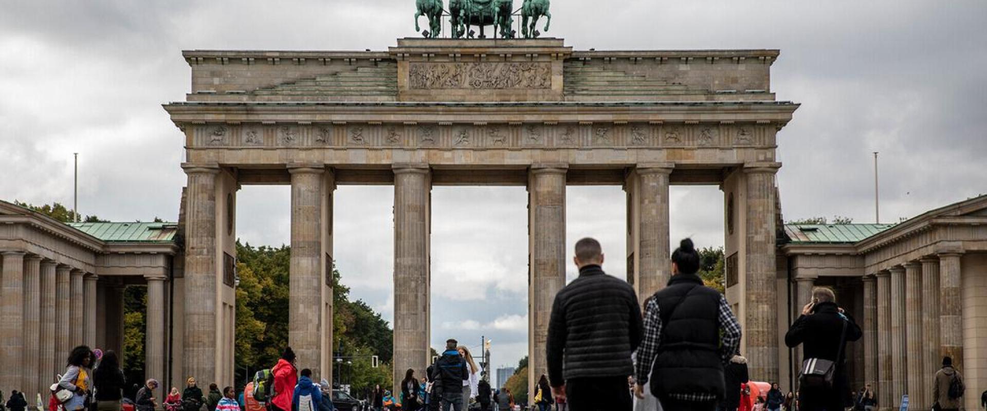 مصدر الصورة Fox10news