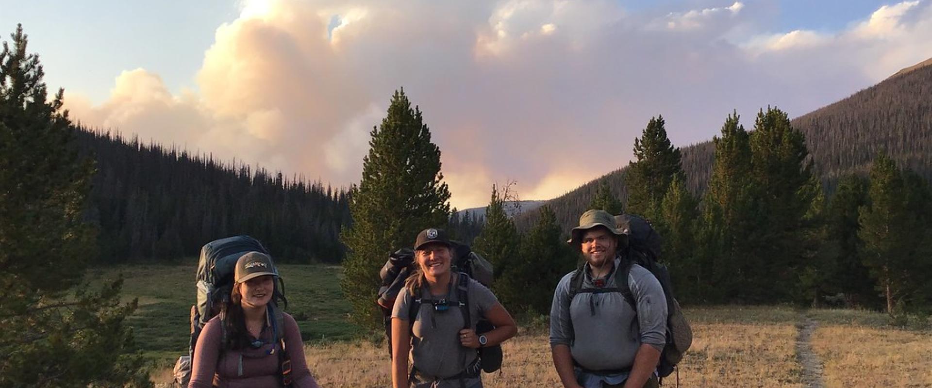 الحريق من مسافة بعيدة