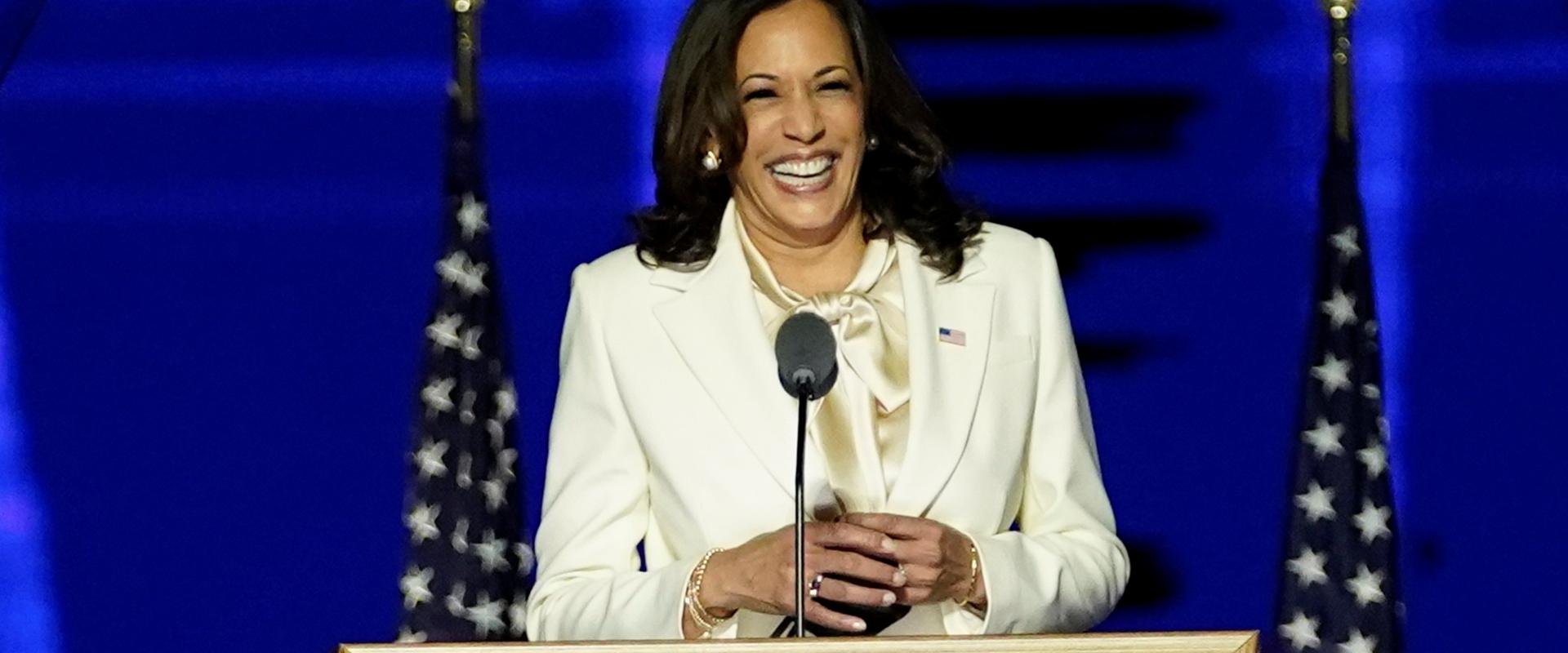 كامالا هاريس نقلا عن رويترز