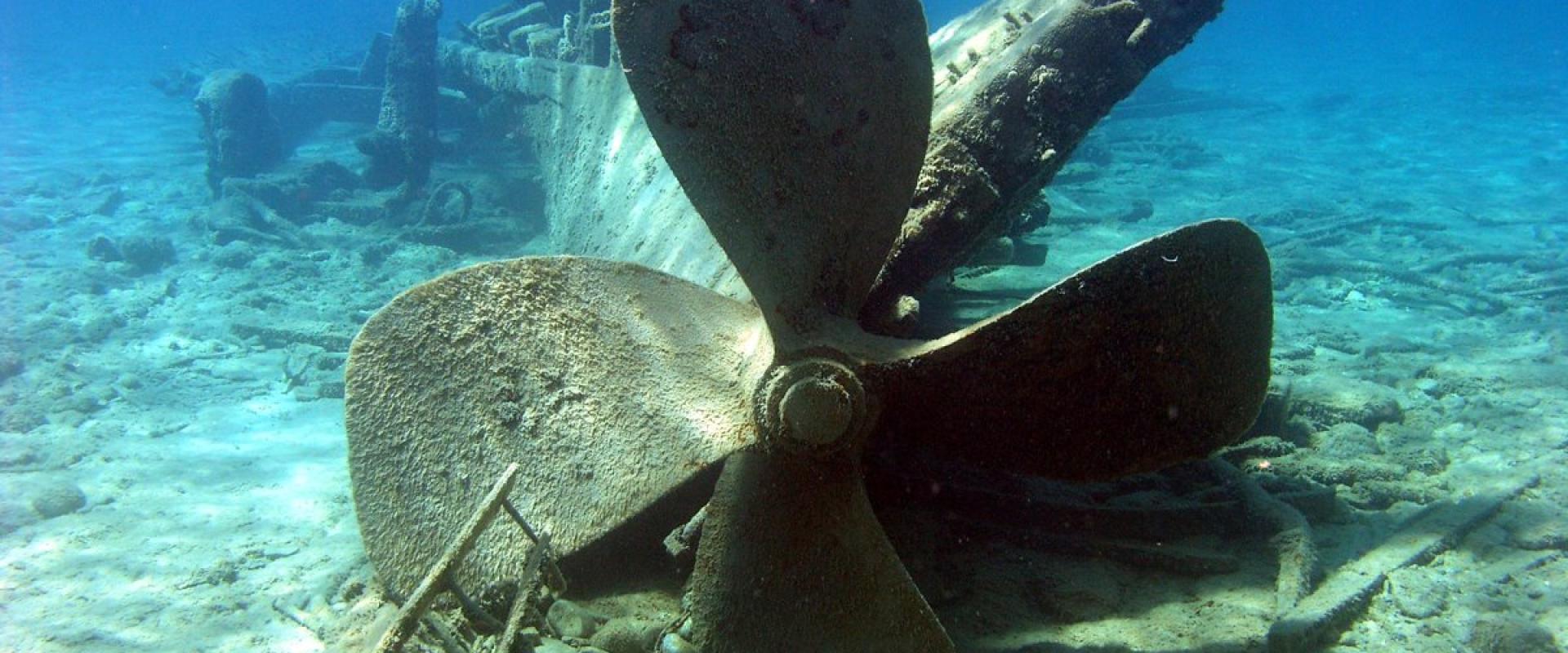 في العام 1907 احترقت سفينة مونوهانسيت وغرقت قبالة ساحل جزيرة ثاندر باي (Facebook/Alpena Shipwreck Tours)