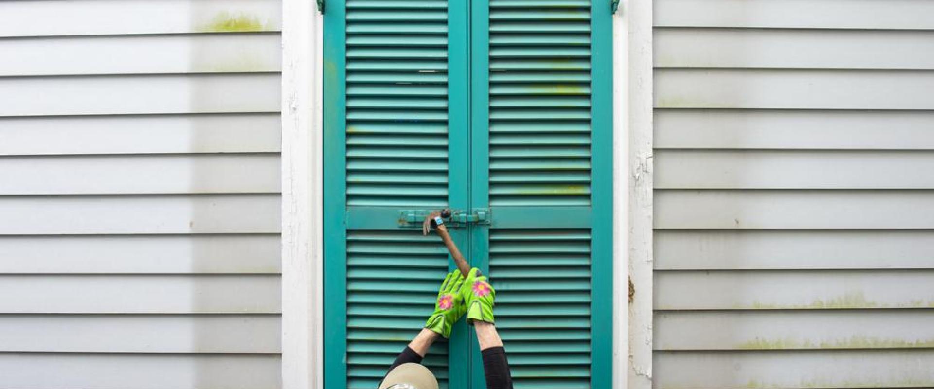 استعدادات الناس في لويزيانا للإعصار ، صورة نقلا عن AP