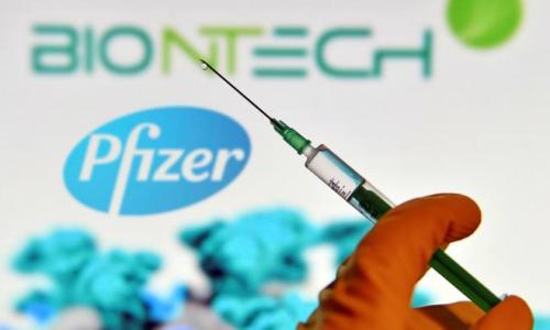 بيونتيك، Pfizer said deliveries of the vaccine were expected to begin by the end of the year © Sven Simon/DPA، الصورة نقلا عن فايننشال تايمز بيونتيك، Pfizer said deliveries of the vaccine were expected to begin by the end of the year © Sven Simon/DPA، الصورة نقلا عن فايننشال تايمز